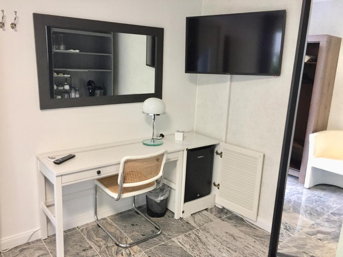 Neues Zimmerapartment Mit Bad Neckarwestheim Εξωτερικό φωτογραφία