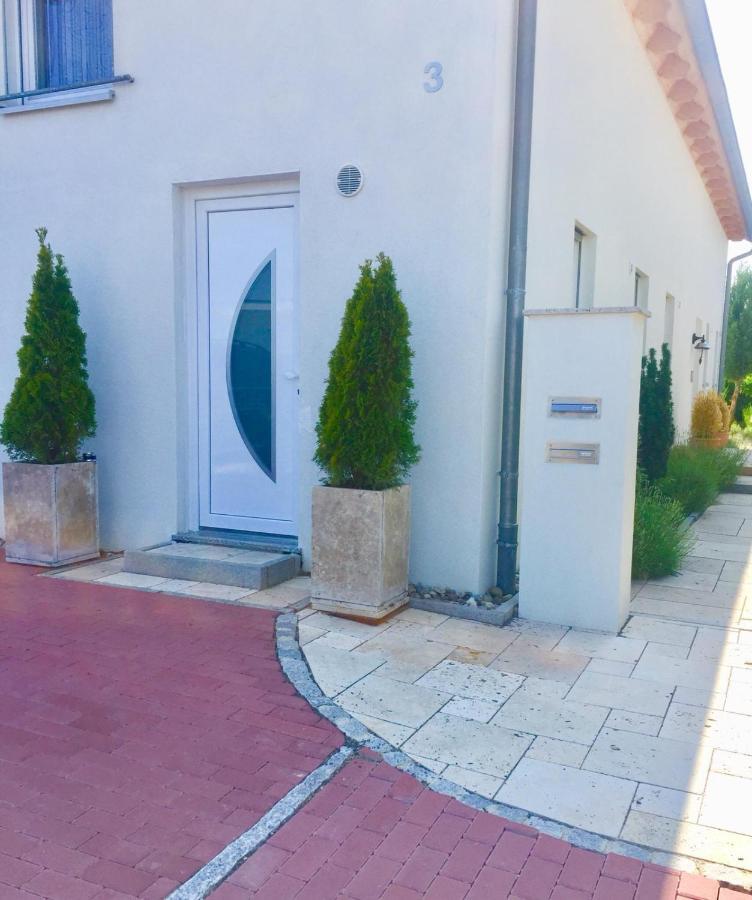 Neues Zimmerapartment Mit Bad Neckarwestheim Εξωτερικό φωτογραφία